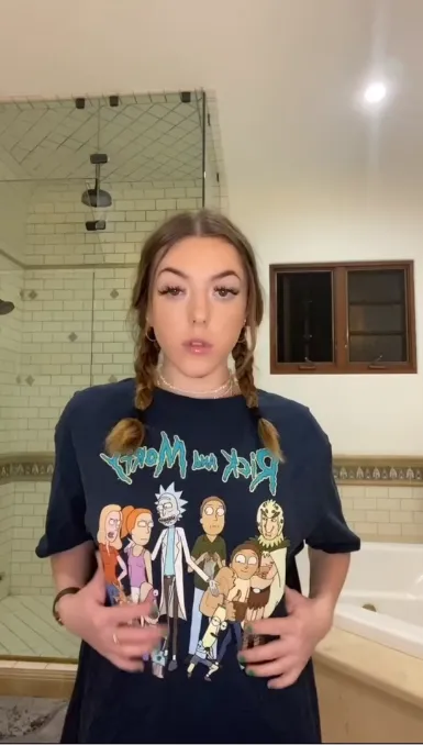 Enjoy TikTok Porn Videos Just Like FYPTT and FikFap - AVrebo